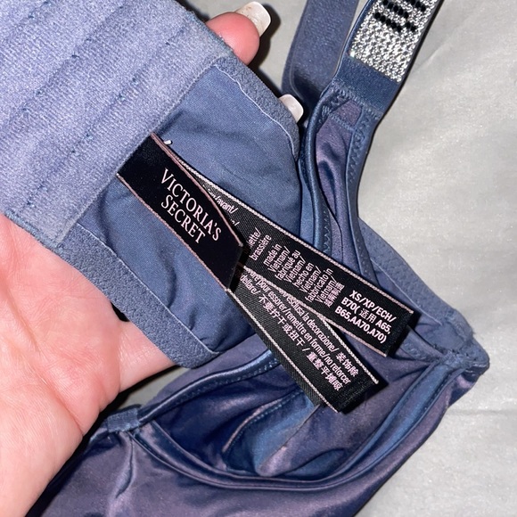 Victoria secret shine strap bralette - Picture 3 of 4